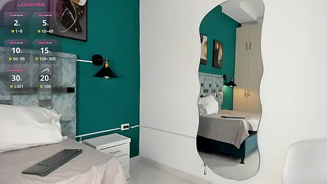 tamara lovv online show from November 2025 12:16:01 PM