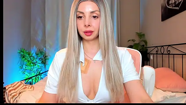 VelvetEliza online show from March 2026 05:36:02 PM