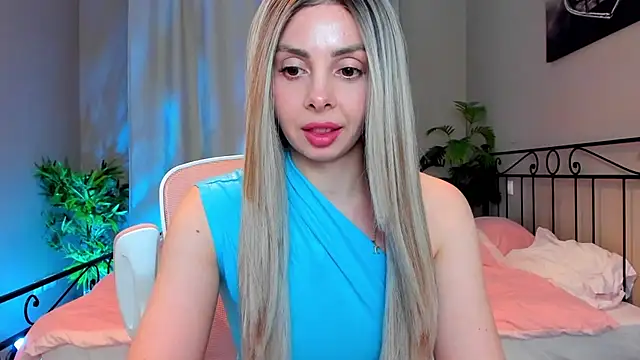 VelvetEliza online show from April 2026 08:21:01 PM