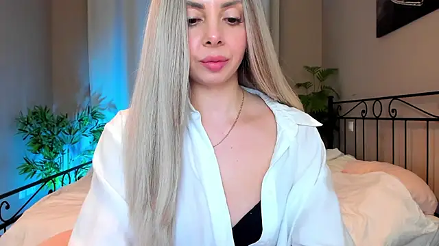VelvetEliza online show from March 2026 10:27:01 PM