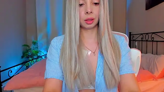 VelvetEliza online show from December 2025 07:37:01 PM