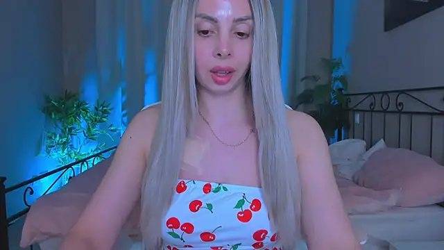 VelvetEliza online show from May 2026 10:13:02 PM