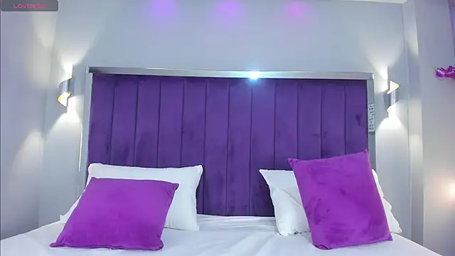 QetziaStoun online show from October 2025 05:26:01 PM