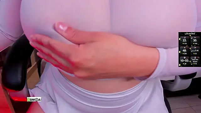 susanasmith18 online show from November 2025 07:41:02 PM