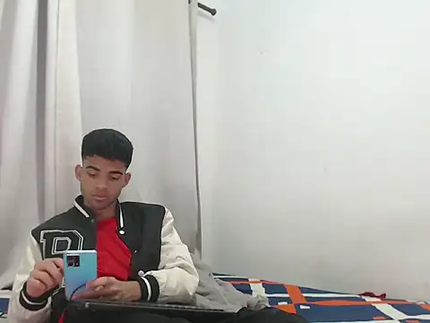 camillo beischel  online show from September 2025 07:24:01 PM