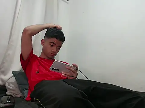 camillo beischel  online show from October 2025 06:30:01 PM