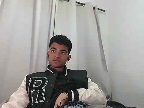 camillo beischel  online show from September 2025 07:42:02 PM