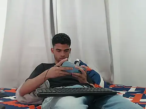 camillo beischel  online show from September 2025 06:08:02 PM