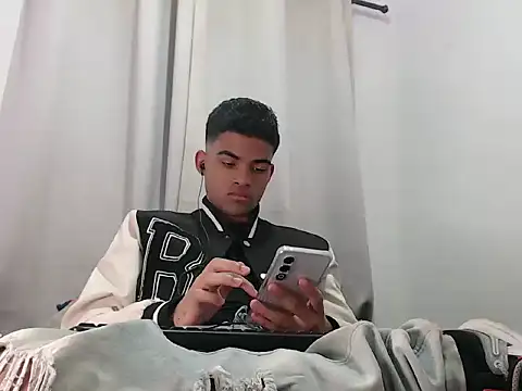 camillo beischel  online show from October 2025 07:04:01 PM