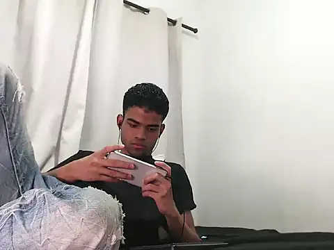 camillo beischel  online show from October 2025 06:34:01 PM