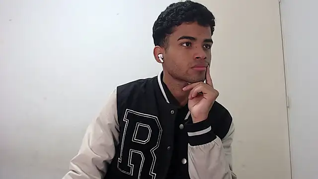 camillo beischel  online show from January 2026 06:36:02 PM