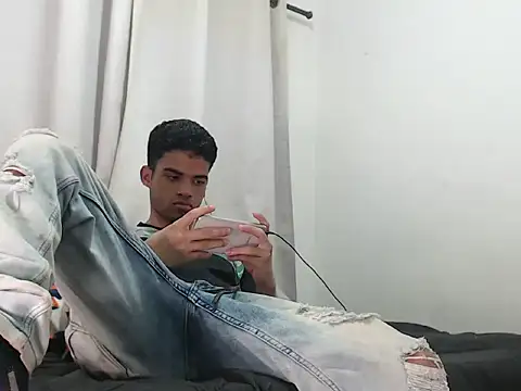 camillo beischel  online show from October 2025 06:55:02 PM