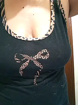 Snapshot of SweettyNaugthy chatting on November 2025 11:02:02 AM SweettyNaugthy online show from November 2025 11:02:02 AM