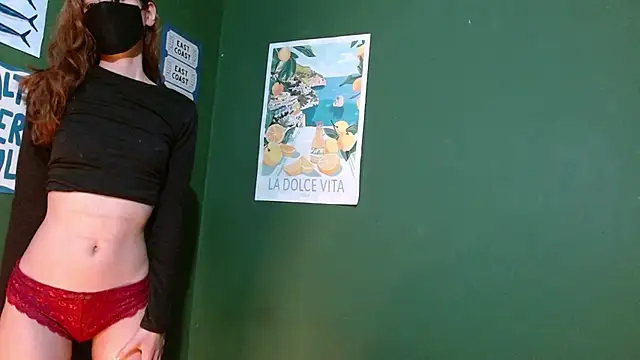 Roxiehood online show from February 2026 01:46:01 AM