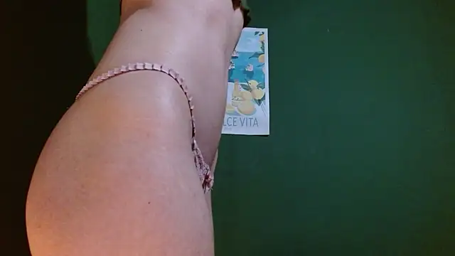 Roxiehood online show from May 2026 01:58:02 AM
