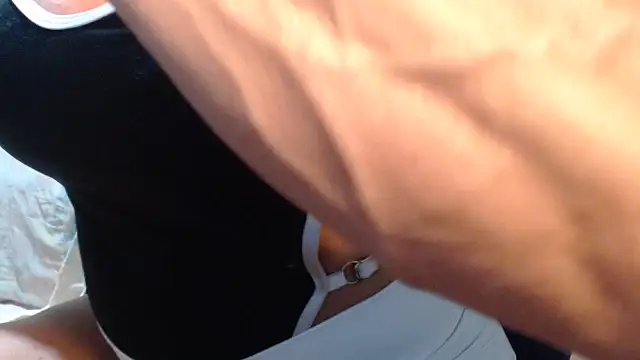 Stronggsexy online show from February 2026 10:31:01 PM