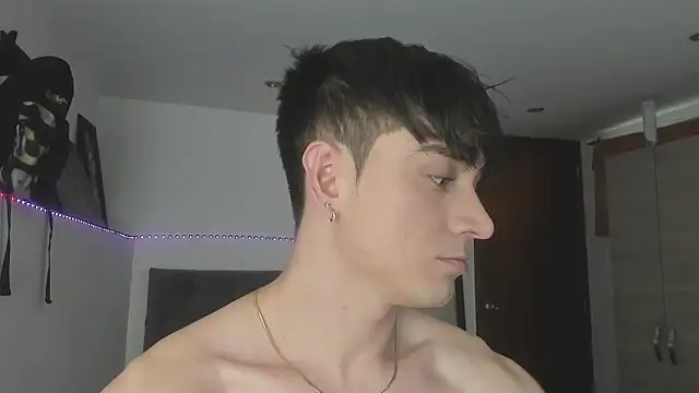 stevve 14 online show from November 2025 10:10:01 PM