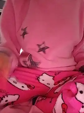 Hottiesophie online show from May 2026 05:44:02 PM
