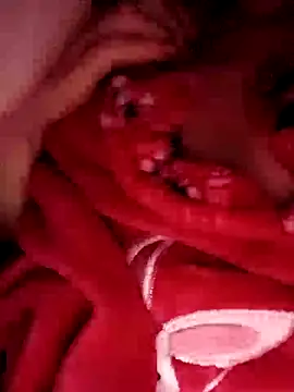 Hottiesophie online show from April 2026 12:01:01 PM