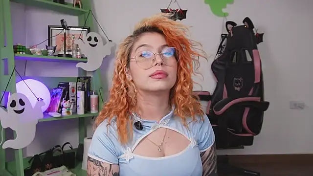 Snapshot of YunoRose_ chatting on November 2025 12:31:02 PM YunoRose online show from November 2025 12:31:02 PM