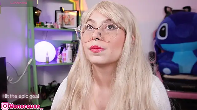 Snapshot of YunoRose_ chatting on October 2025 03:17:02 AM YunoRose online show from October 2025 03:17:02 AM