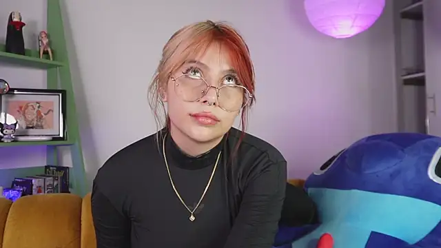 Snapshot of YunoRose_ chatting on December 2025 04:49:02 AM YunoRose online show from December 2025 04:49:02 AM