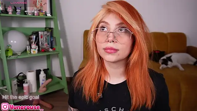 Snapshot of YunoRose_ chatting on October 2025 10:55:02 PM YunoRose online show from October 2025 10:55:02 PM