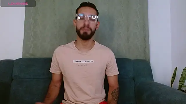 Snapshot of ReyPablo1 chatting on September 2025 02:50:01 PM ReyPablo1 online show from September 2025 02:50:01 PM