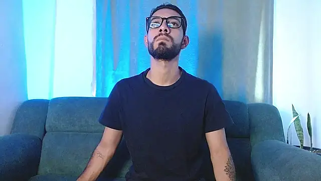 Snapshot of ReyPablo1 chatting on October 2025 09:15:01 PM ReyPablo1 online show from October 2025 09:15:01 PM