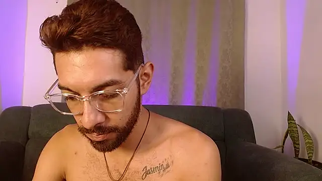 Snapshot of ReyPablo1 chatting on September 2025 11:42:01 PM ReyPablo1 online show from September 2025 11:42:01 PM