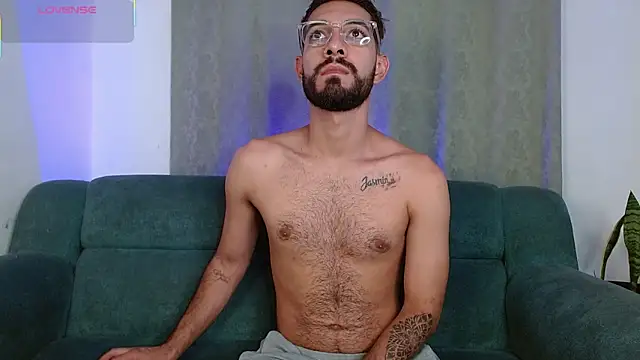 Snapshot of ReyPablo1 chatting on September 2025 09:20:01 PM ReyPablo1 online show from September 2025 09:20:01 PM