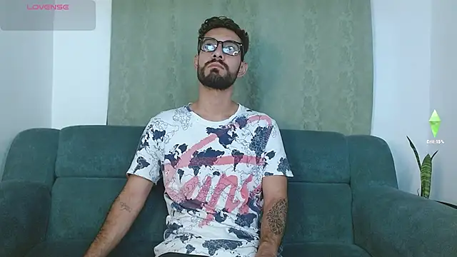 Snapshot of ReyPablo1 chatting on October 2025 10:54:02 PM ReyPablo1 online show from October 2025 10:54:02 PM