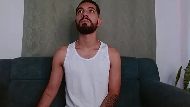 Snapshot of ReyPablo1 chatting on September 2025 08:30:02 PM ReyPablo1 online show from September 2025 08:30:02 PM