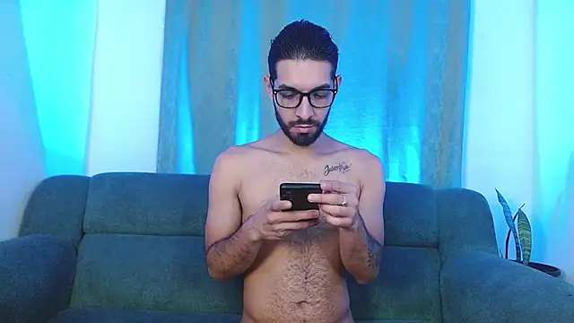 Snapshot of ReyPablo1 chatting on October 2025 11:13:01 PM ReyPablo1 online show from October 2025 11:13:01 PM