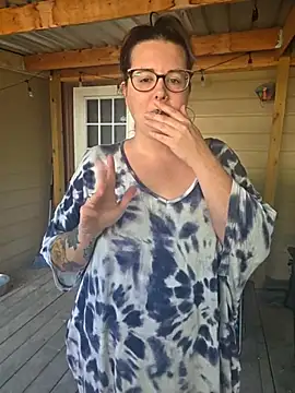 Snapshot of valeriejane chatting on October 2025 02:40:02 PM valeriejane online show from October 2025 02:40:02 PM