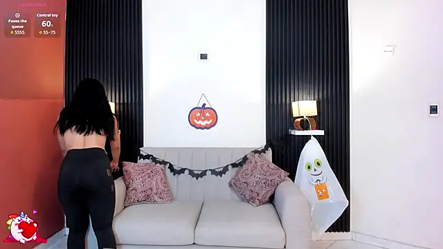 Snapshot of emily_yeon chatting on October 2025 09:57:02 PM emily yeon online show from October 2025 09:57:02 PM