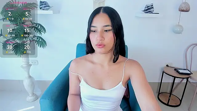 Snapshot of emily_yeon chatting on November 2025 07:03:01 PM emily yeon online show from November 2025 07:03:01 PM