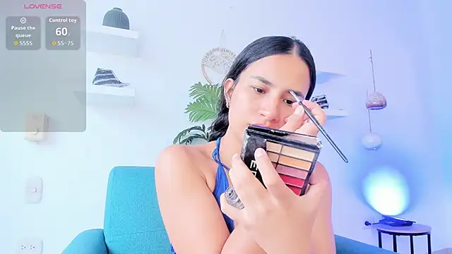 Snapshot of emily_yeon chatting on November 2025 07:02:02 PM emily yeon online show from November 2025 07:02:02 PM