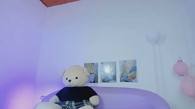 emily yeon online show from February 2026 10:09:02 PM