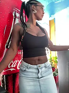 Bustykeyla online show from March 2026 02:40:01 PM