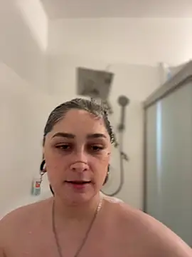 Snapshot of Alix_Valentine chatting on September 2025 09:53:02 PM Alix Valentine online show from September 2025 09:53:02 PM