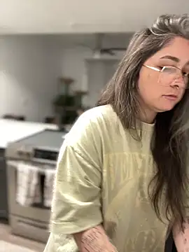 Alix Valentine online show from March 2026 04:32:02 PM