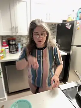 Alix Valentine online show from March 2026 09:18:02 PM