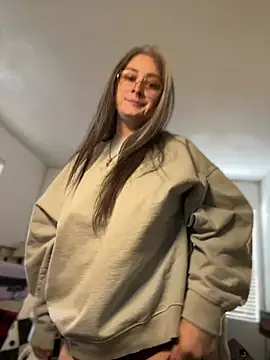 Alix Valentine online show from May 2026 09:39:01 PM