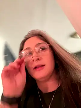 Snapshot of Alix_Valentine chatting on October 2025 07:58:02 PM Alix Valentine online show from October 2025 07:58:02 PM