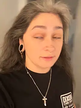 Snapshot of Alix_Valentine chatting on November 2025 03:38:01 PM Alix Valentine online show from November 2025 03:38:01 PM