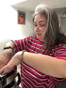 Alix Valentine online show from March 2026 04:22:02 PM