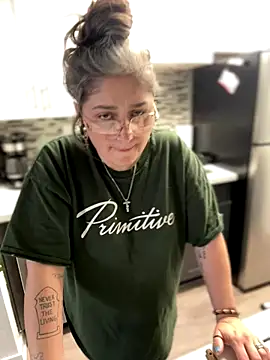 Snapshot of Alix_Valentine chatting on September 2025 04:18:01 PM Alix Valentine online show from September 2025 04:18:01 PM