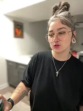 Alix Valentine online show from May 2026 03:06:01 PM