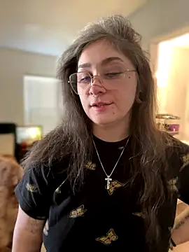 Snapshot of Alix_Valentine chatting on December 2025 05:18:01 PM Alix Valentine online show from December 2025 05:18:01 PM